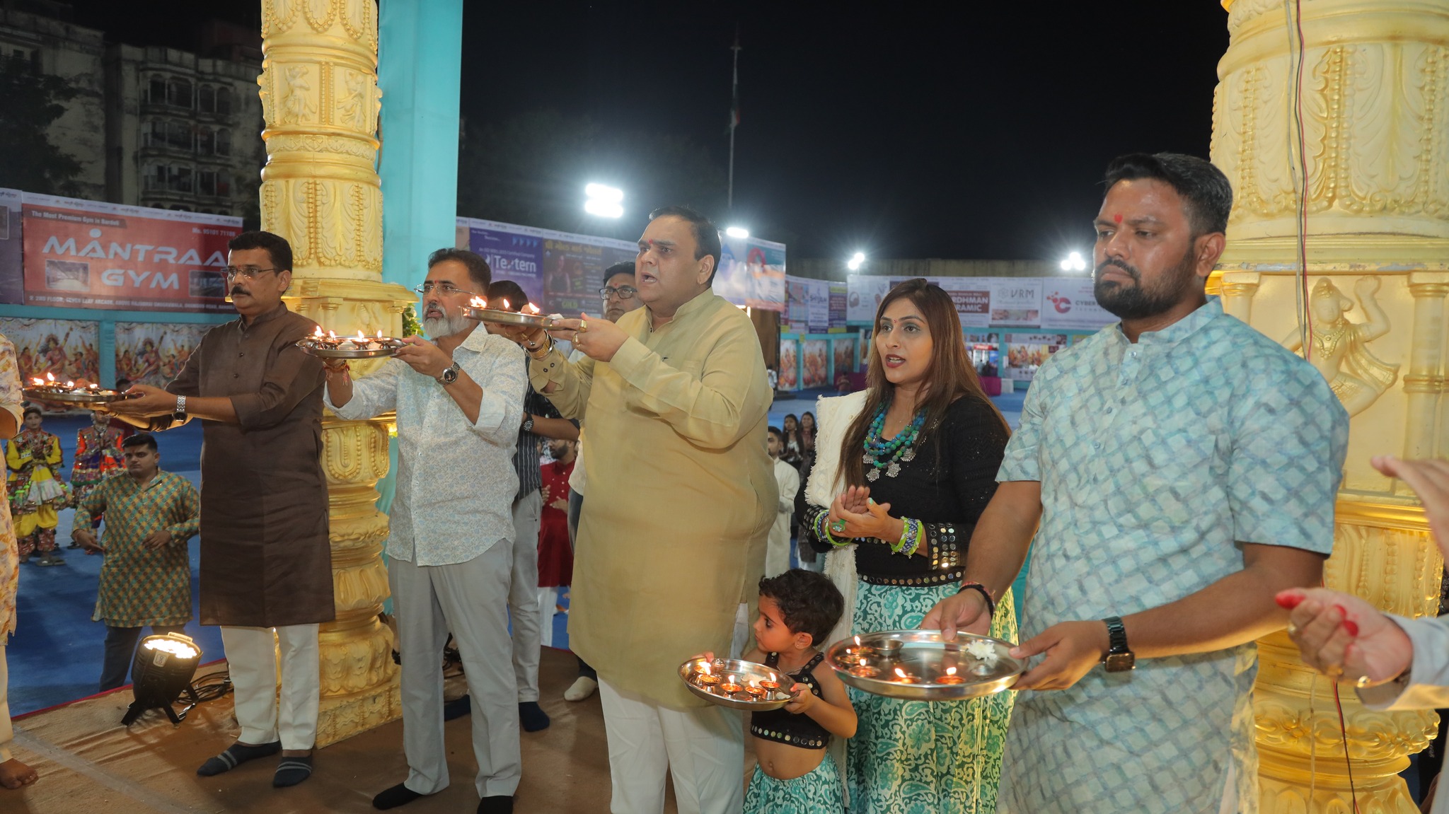 તા.૦૭-૧૦-૨૦૨૪ ના રોજ બારડોલીના લોટસ ગ્રુપ ખાતે નવરાત્રી ઉત્સવ ૨૦૨૪ નો ૫ મો દિવસ ઉજવાયો.